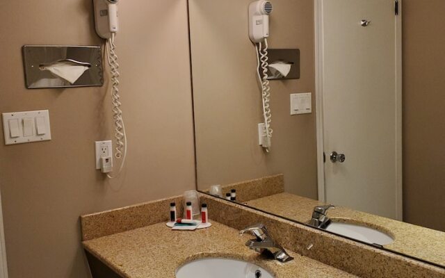 Ramada Limited Grand Forks