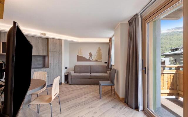 Wood Mountain Planet Suite House