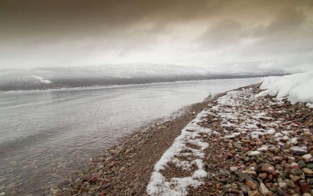 Whitefish Riverfront Hotel