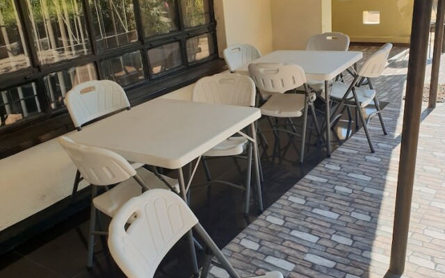 The Oasis Evergreen Lodge