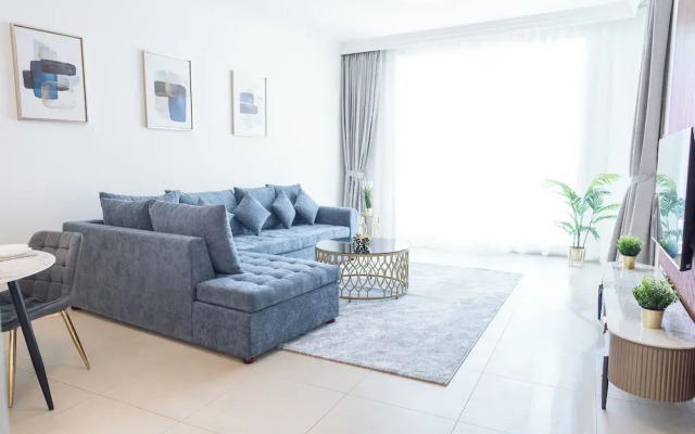 HAPPY SEASON I Al Bateen Residences
