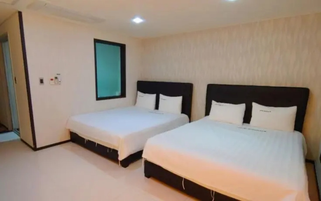 Seogwipo Rhangju Hotel Pension