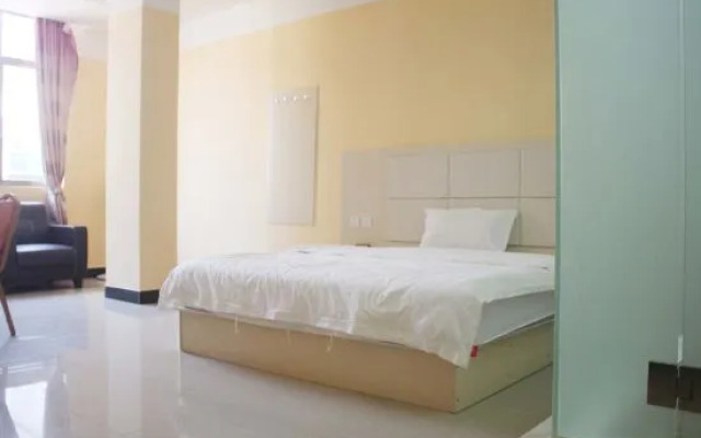 Guangzhou Longquan Business Apartment (Huadu Shiling Branch)