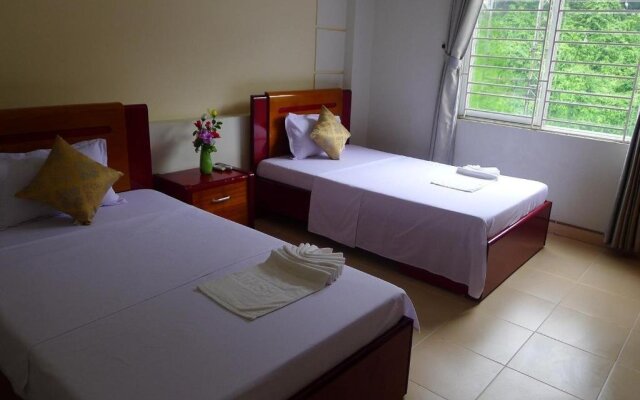 Cat Ba Family Hotel