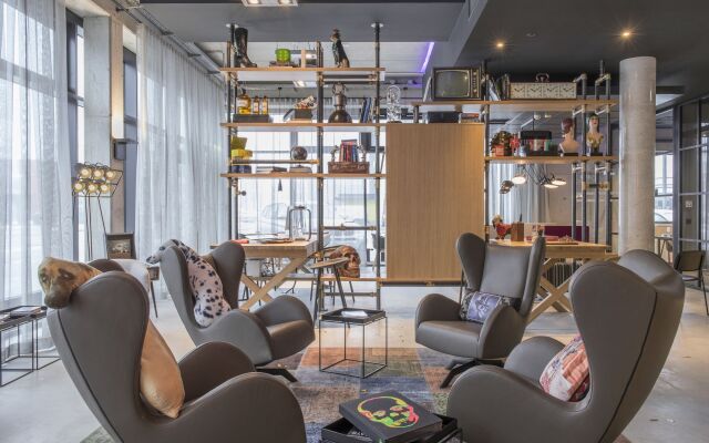 Moxy Glasgow Merchant City