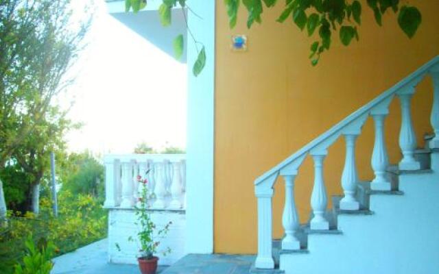 Villa Vania Gardenos