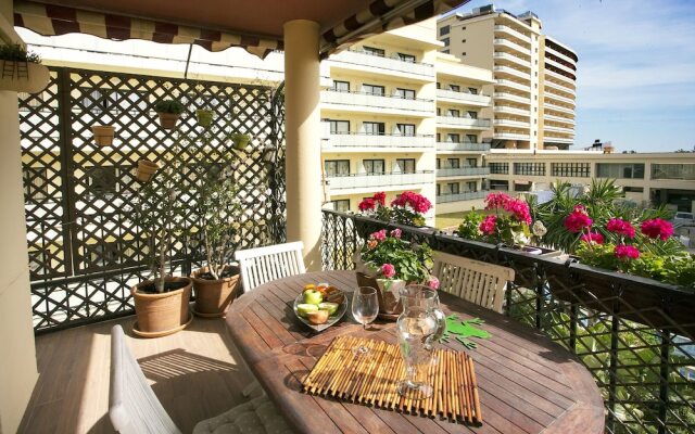 Heavenly & Ocean Blue Apartment