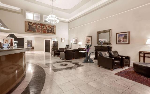 Holiday Inn Victoria Elk Lake by IHG