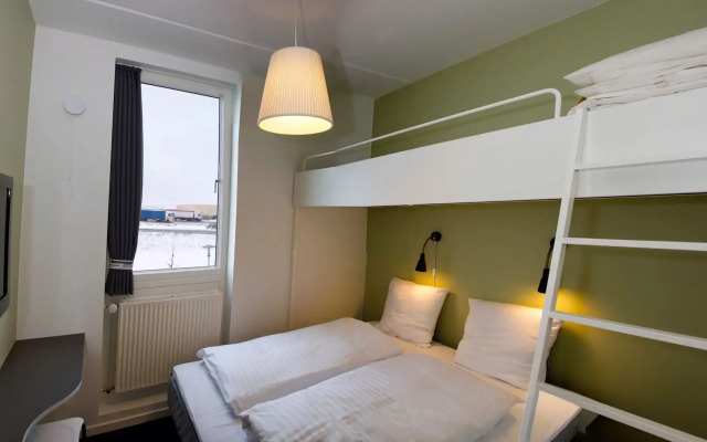 Motel X