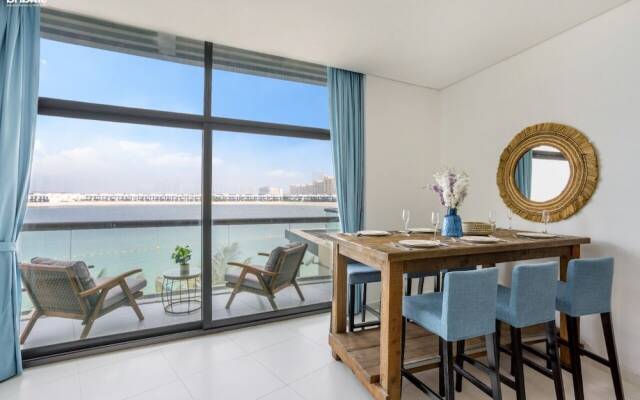 Luxurious Apt In The Palms Sea View Bnbmehomes