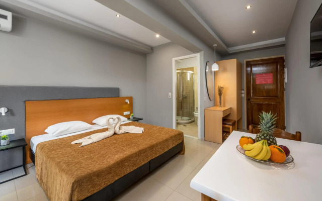 Sunday Hotel