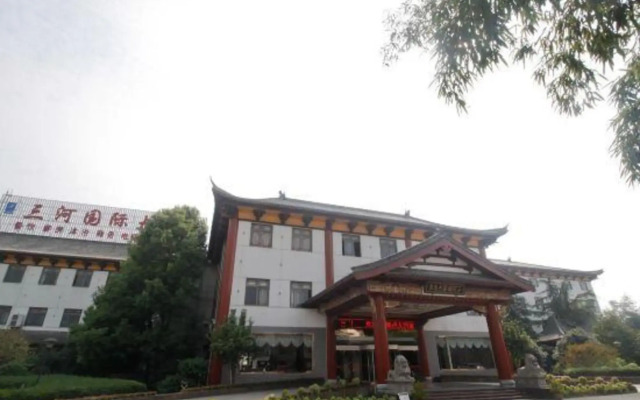 Sanhe International Hotel