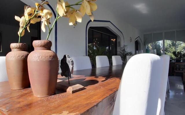 Villa Blanca Puerto Banus
