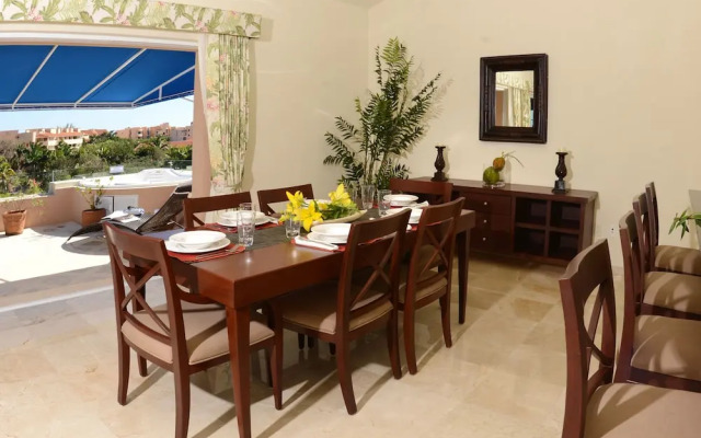 Porto Bello Gran Marina by GuruHotel