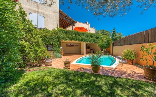 Cozy Holiday Home in Cogolin with Private Pool