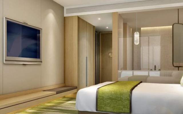 Holiday Inn Zhengzhou Riverside by IHG