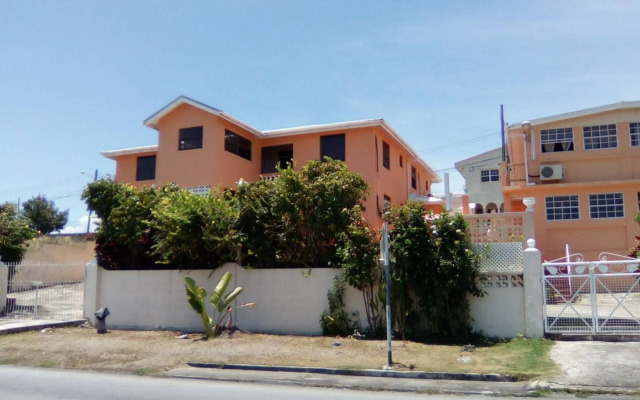 Shonlan Inn and Apartments