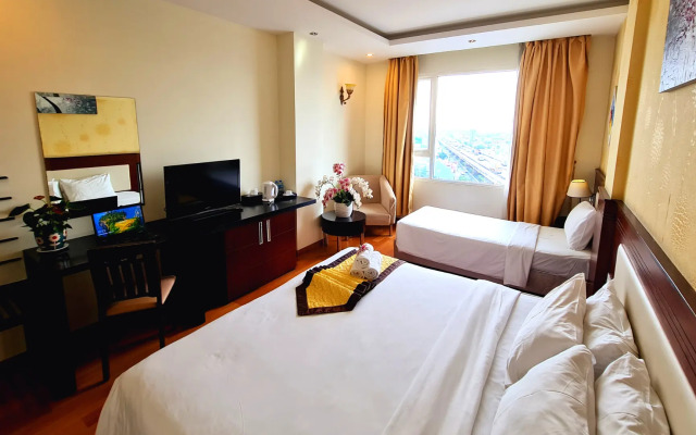 Happy Life Hotel