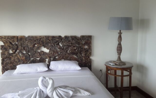 Amed Beach Villa