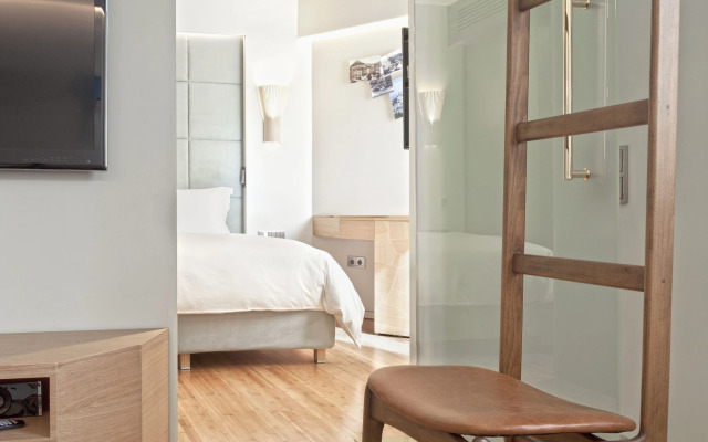 New Hotel