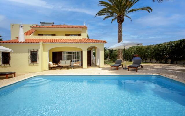 Villa Angelica by Portucasa