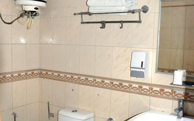 Anoop Hotel