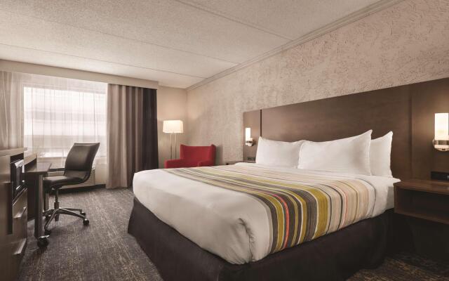 Country Inn & Suites by Radisson, Mt. Pleasant-Racine West, WI