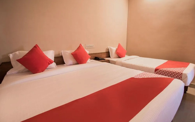 Sri Srinivasa Lodge by OYO Rooms