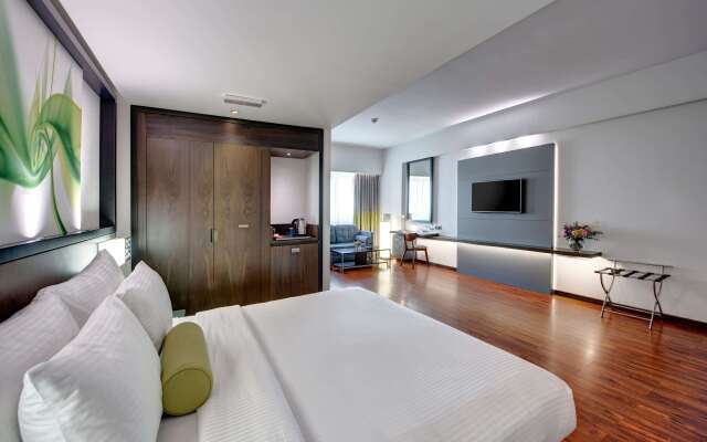 Howard Johnson Plaza By Wyndham Dubai Deira