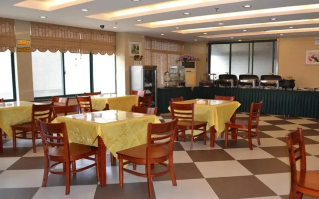 GreenTree Inn Jiangsu Nantong Rugao Bus Station Business Hotel