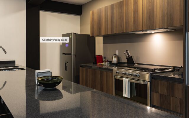 Casai Modern 2BR 2.5BA Oasis Steps From Parque Americas