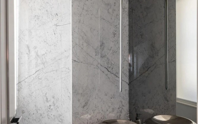 Luxury 3BR Duplex 240m2 City Center PRK