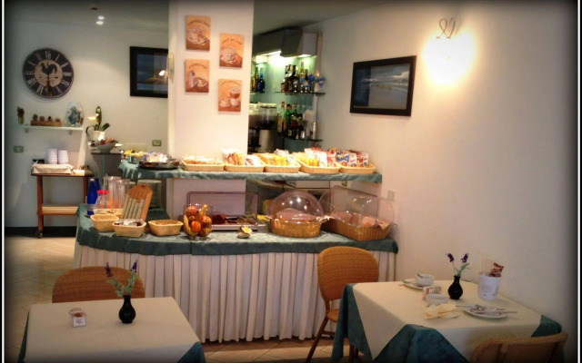 Mistral Hotel