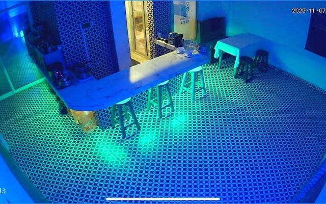 Cancún Plaza Hotel & Hostal