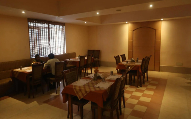 OYO Premium Near Trichy Railway Station