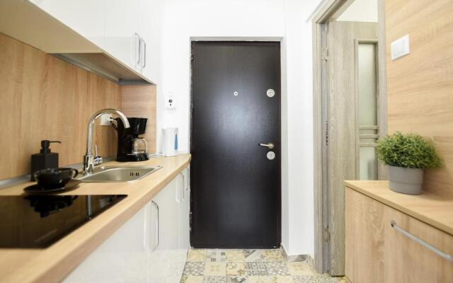 NEW Business Studio near Intercontinental Hotel - Homey Residence