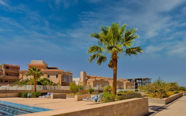 Selena Bay Families Only