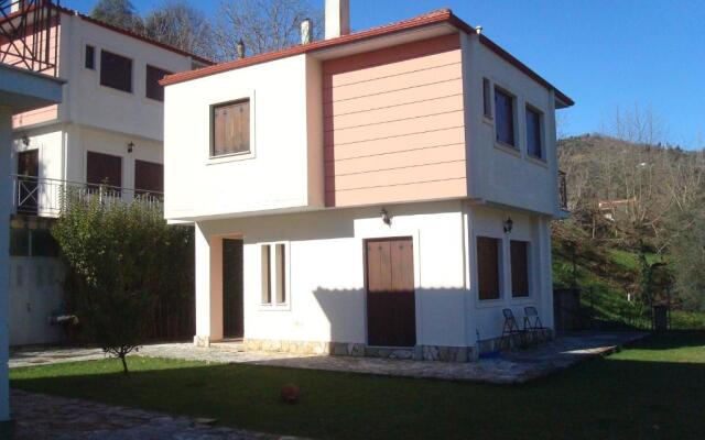 Evinos Village Resort