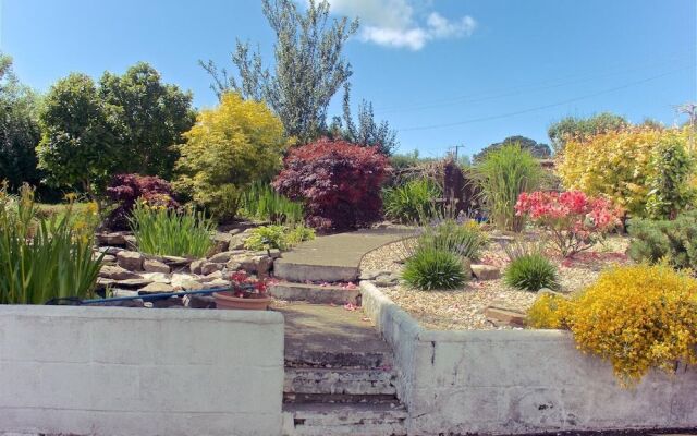 Sunnymeade Country Hotel