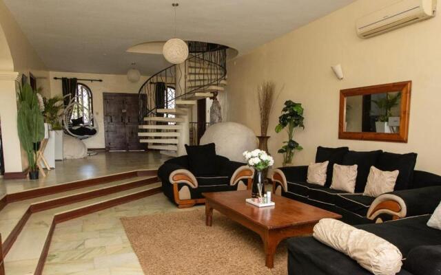 Stay.Plus Creek Residence Nyali