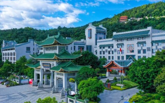 Yingbin Hotel