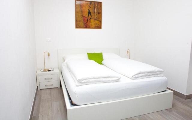Loft 82 Apartments