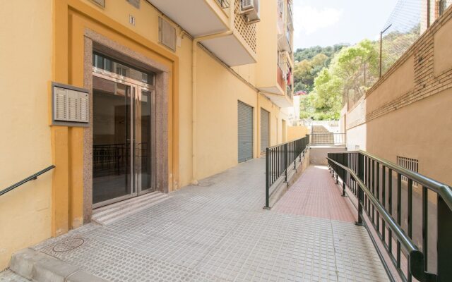 Quiet Apartment Nice Terrace By Town