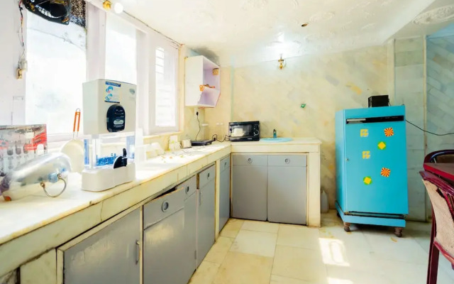 OYO 13693 Home Royal Wood 3BHK Mall Road