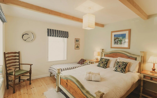 Vinegar Hill Pottery B & B