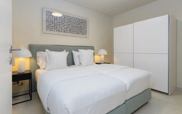 Casselbergh Residences Leader