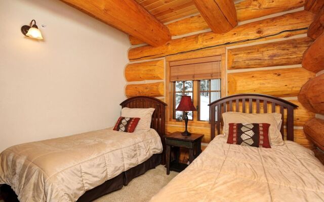 Paradise Meadow Lodge