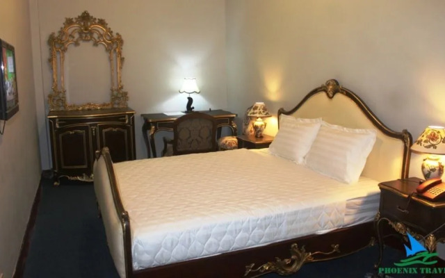 Phoenix Hotel
