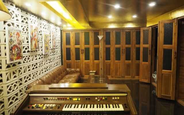 Sleep Walker Hotel Nawarat Bridge