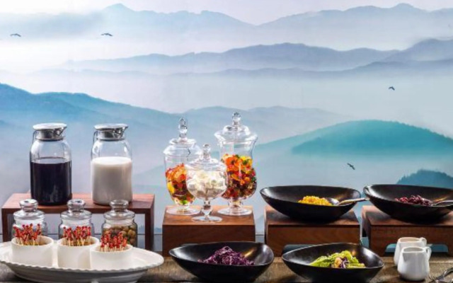 Shanshui S Hotel (Chengdu Kuanzhai Alley Tianfu Square)